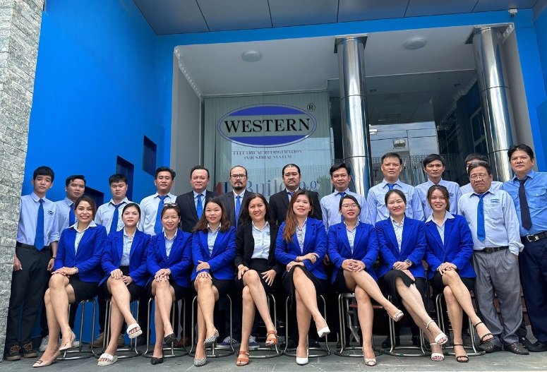 nhà thầu thiết bị lạnh